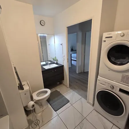 Apartment Partagee *